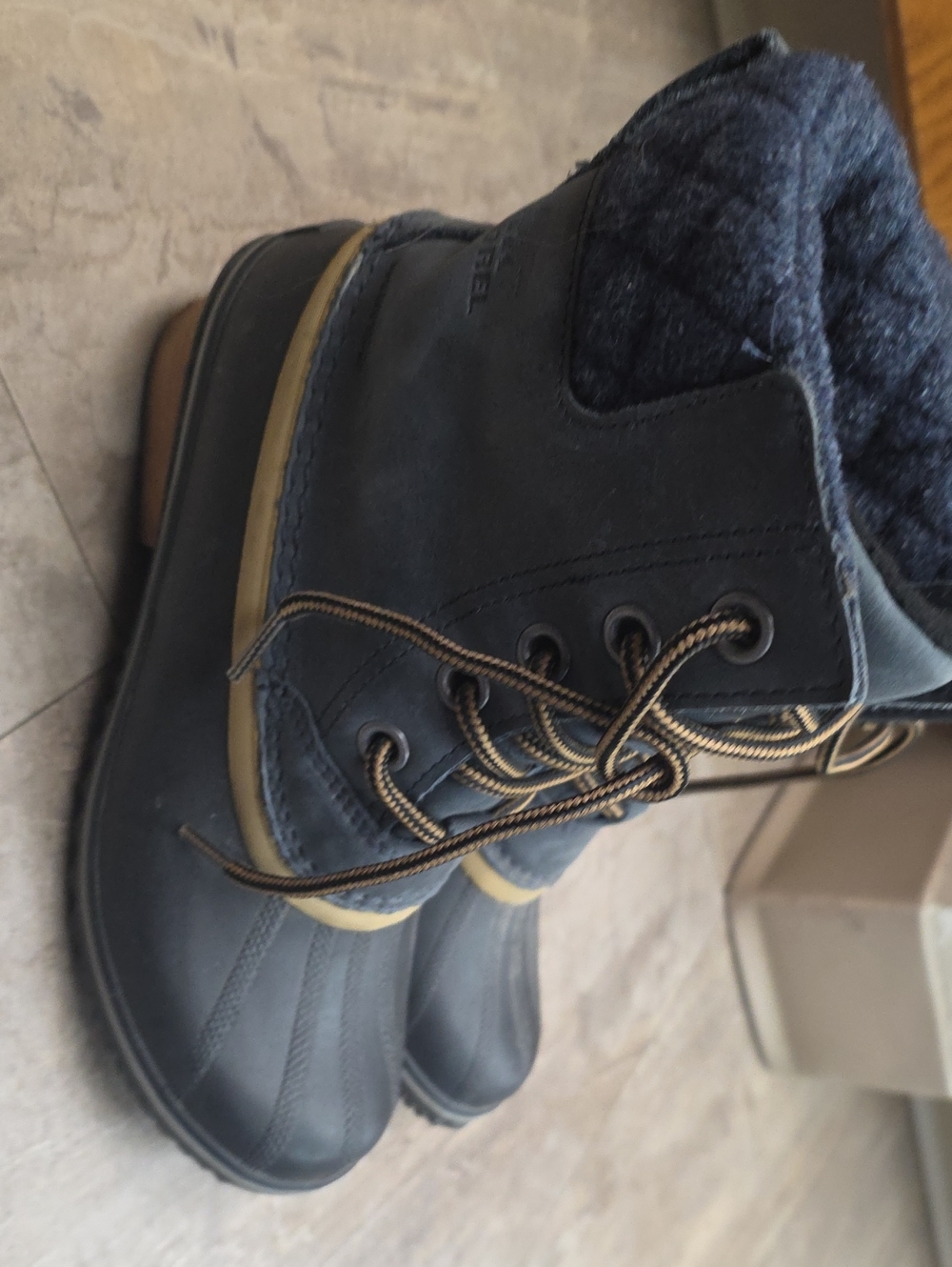 Sorels Size 7 Womens Boot